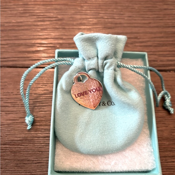 Tiffany & Co - Picture 2 of 6